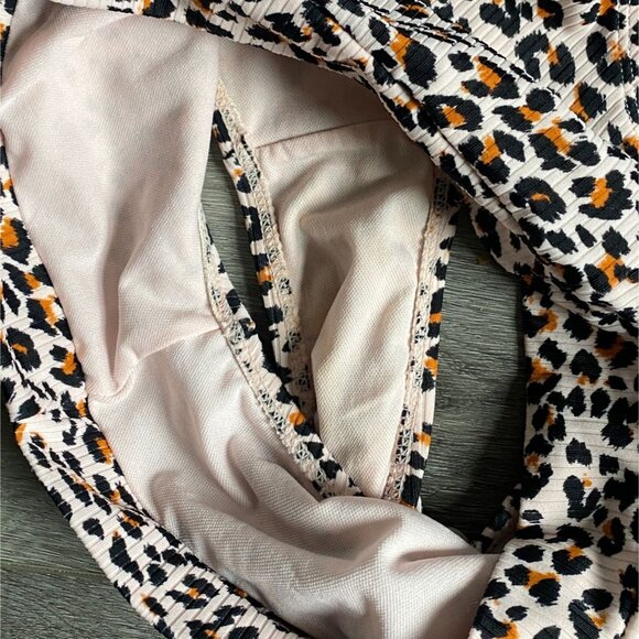 Xhilaration Womens Animal Print 2 Pc Bikini Swimming Suit-S/M-GUC - Picture 4 of 9